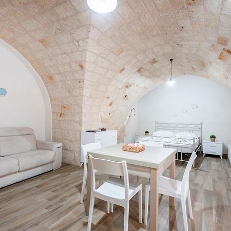 Casa Sardella, In Pieno Centro Storico A 300 Mt Dal Mare Apartment Monopoli Exterior foto