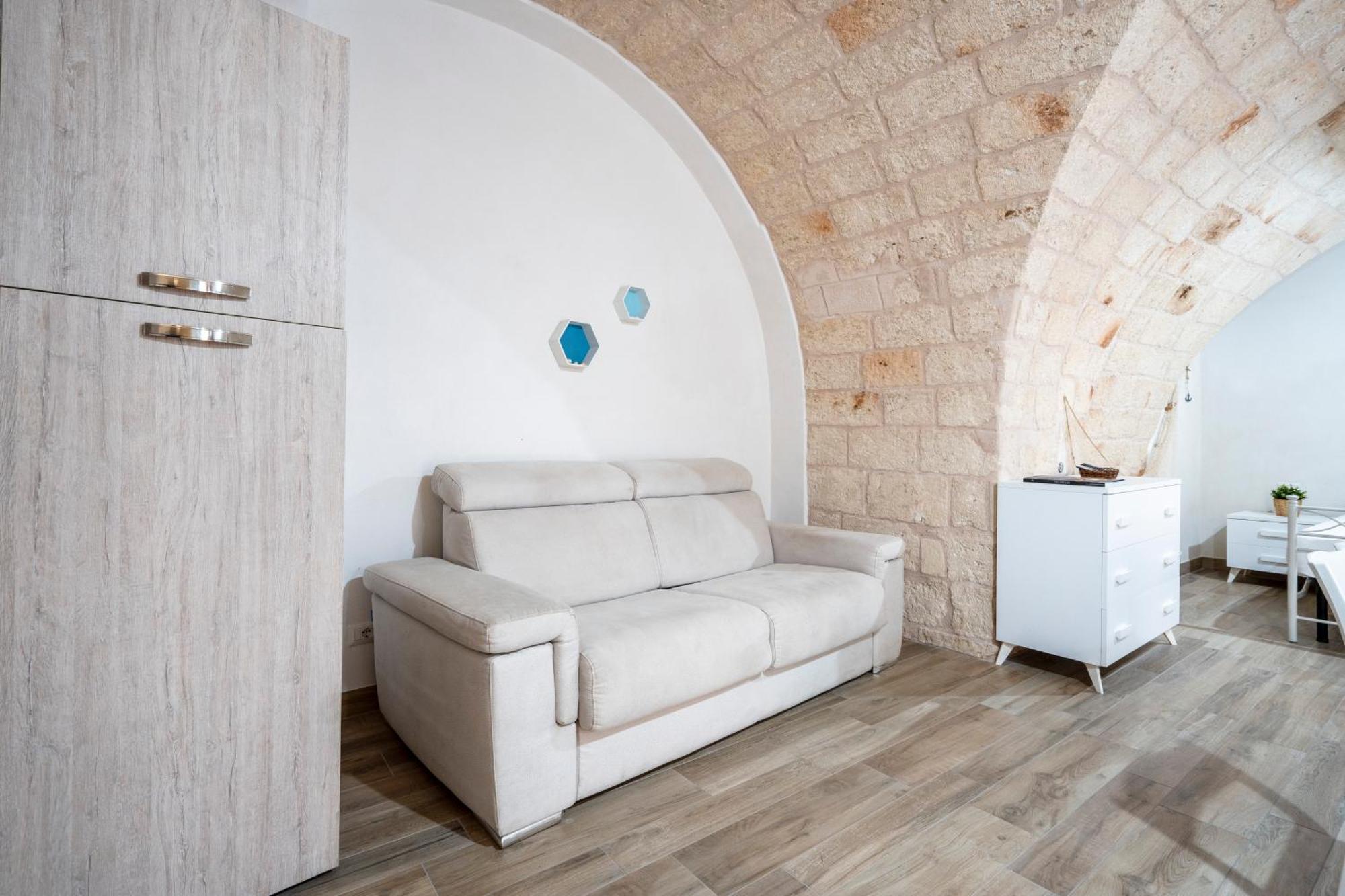 Casa Sardella, In Pieno Centro Storico A 300 Mt Dal Mare Apartment Monopoli Exterior foto