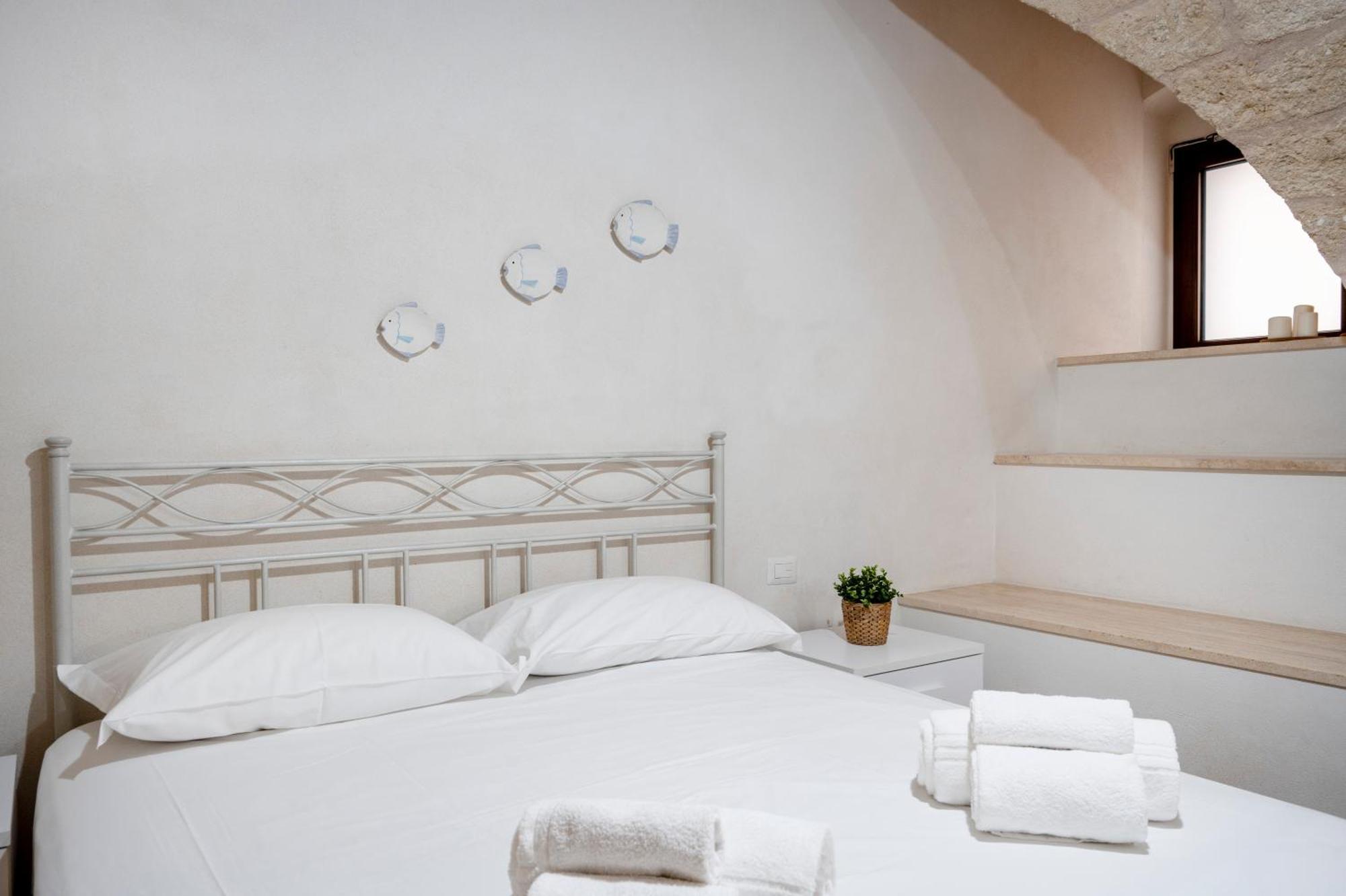 Casa Sardella, In Pieno Centro Storico A 300 Mt Dal Mare Apartment Monopoli Exterior foto